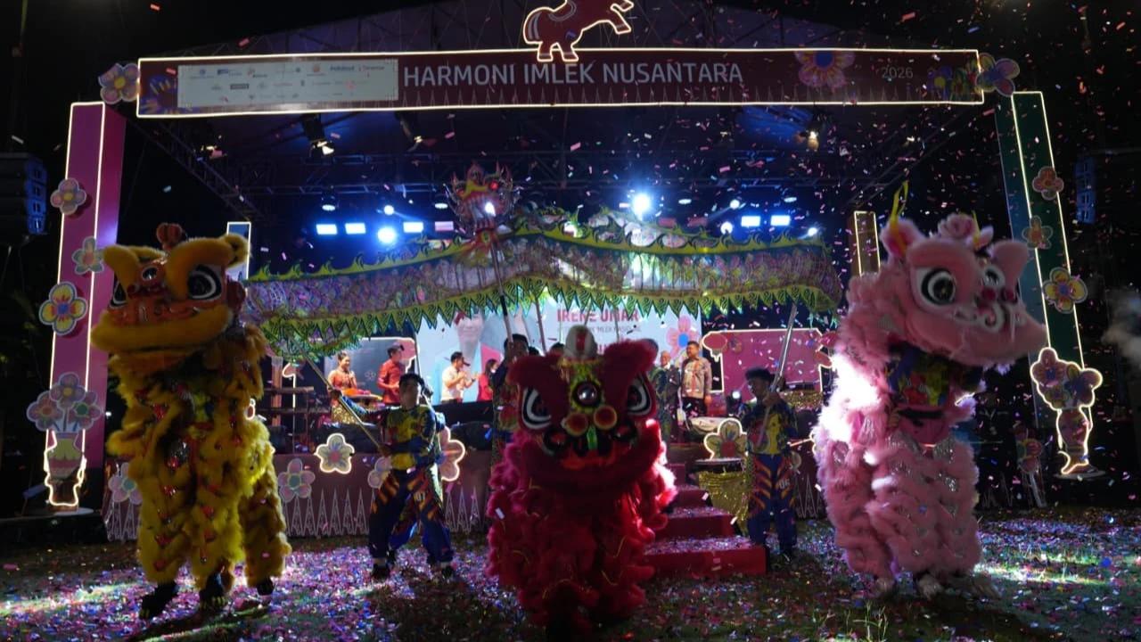 FOTO: Harmoni Imlek Nusantara di Lapangan Banteng Jakarta