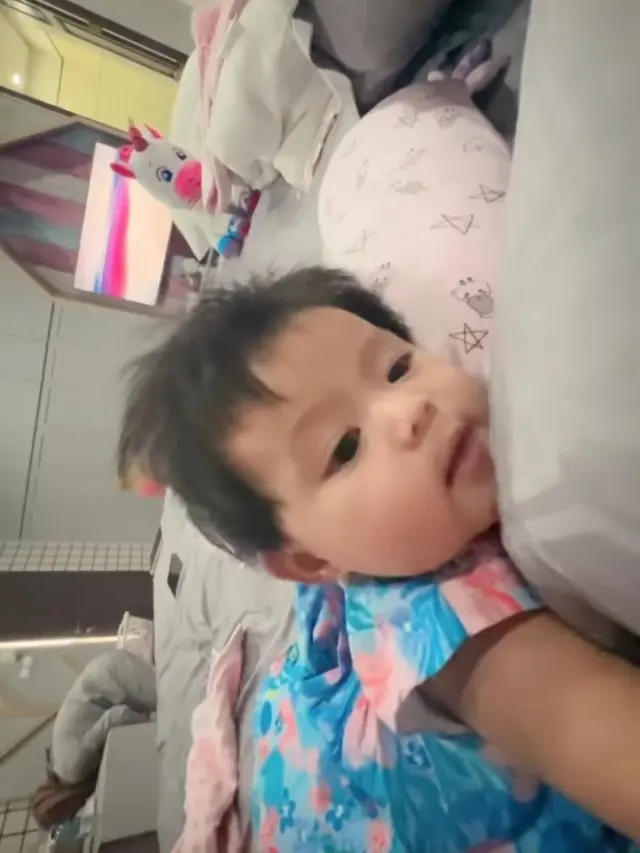 Baby Ameena (Foto: Instagram Stories/aurelie.hermansyah)