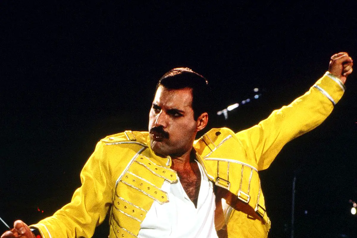[Bintang] Freddie Mercury