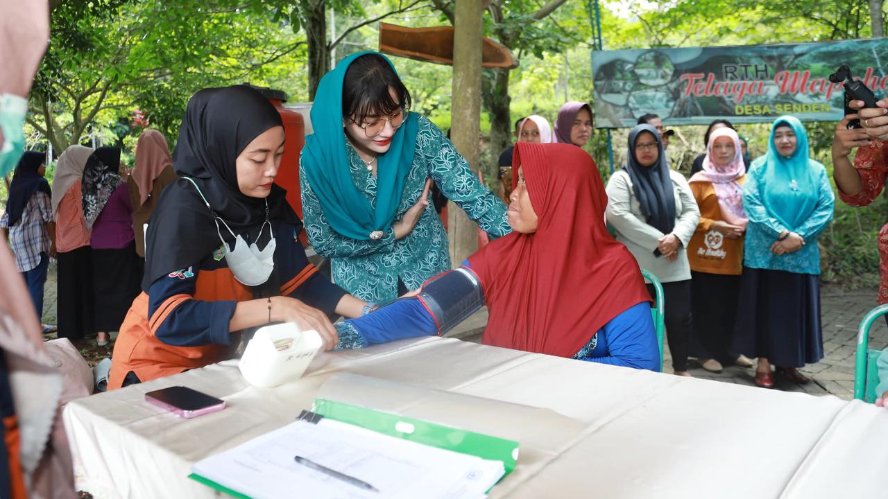 Harga Cabai Naik, Novita Hardini Bagikan Benih Cabai & Dorong Masyarakat Mandiri Pangan