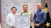 Pengamanan Mudik Berjalan Lancar, Kakorlantas Polri Raih Presisi Award dari Lemkapi