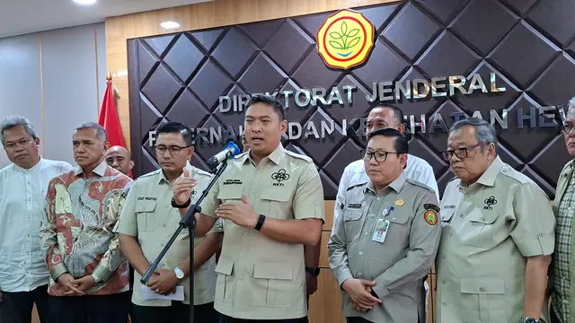 Konferensi pers Wakil Menteri Pertanian Sudaryono usai rapat bersama para peternak, di Kantor Kementerian Pertanian, Jakarta, Senin (6/7/2026). (Liputan6.com/Arief)