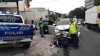 Kecelakaan Adu Banteng Motor dan Mobil di Depok, 1 Orang Tewas