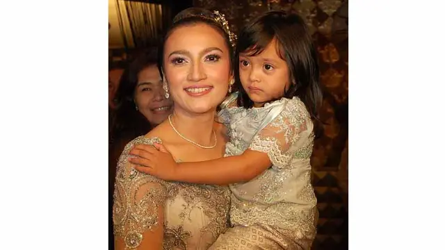 Selain Sophia Latjuba, Wanita Ini Pernah Ada di Hati Ariel Noah