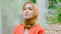 ilustrasi perempuan berhijab/Photo by Rico Chrystofel from Pexels