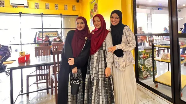 Reuni Shireen Sungkar dan Nuri Maulida di Lampung bikin netizen teringat Cinta Fitri (Foto: Instagram nurimaulida)