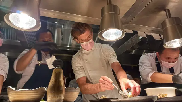 Menikmati Pencampuran Budaya dari Perjalanan Kuliner Kreasi Chef Michelin Star dari Hotel Lantai 62