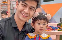 Potret Teuku Ryan Momong Moana di Tengah Makin Santernya Saling Singgung Soal 'Ngemis' Nafkah