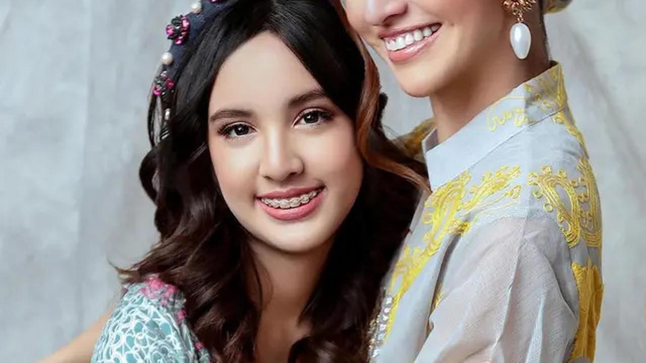 Berpose dengan Sang Ibu