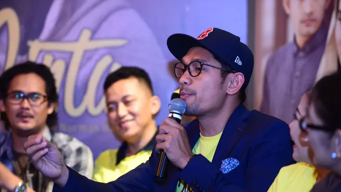 [Bintag] Ibnu Jamil di premier Bid'ah Cinta