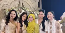 Valerie Tifanka  Jadi Maternity Bestie di Tujuh Bulanan Anak ke-3 Lesti Kejora. [@shabrinaaluna]