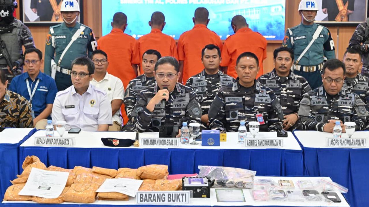 VIDEO: Aksi TNI AL Ringkus Empat Orang Pembawa Narkoba Senilai Rp10 Miliar di Tanjung Priok