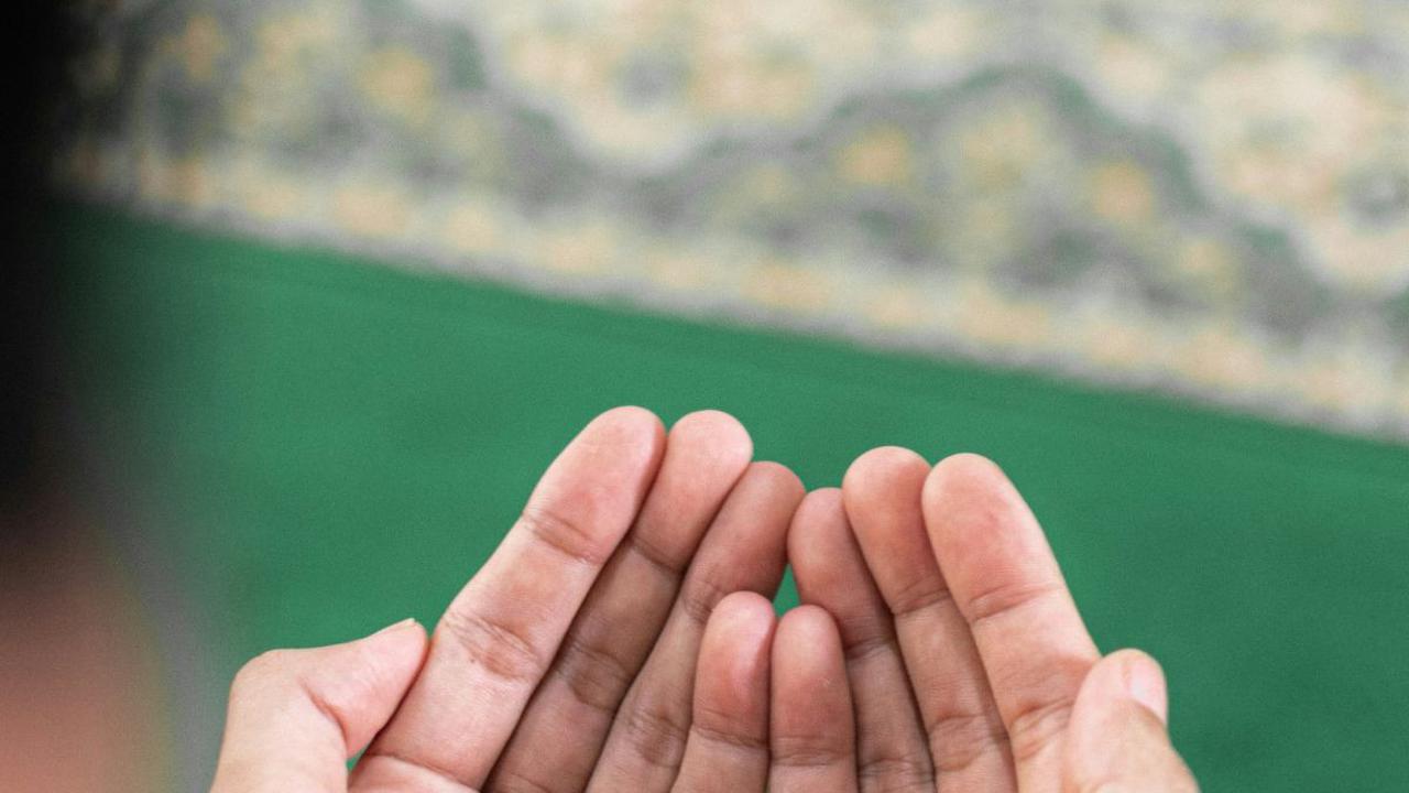 Bacaan Doa Qunut Subuh Berjamaah<br>