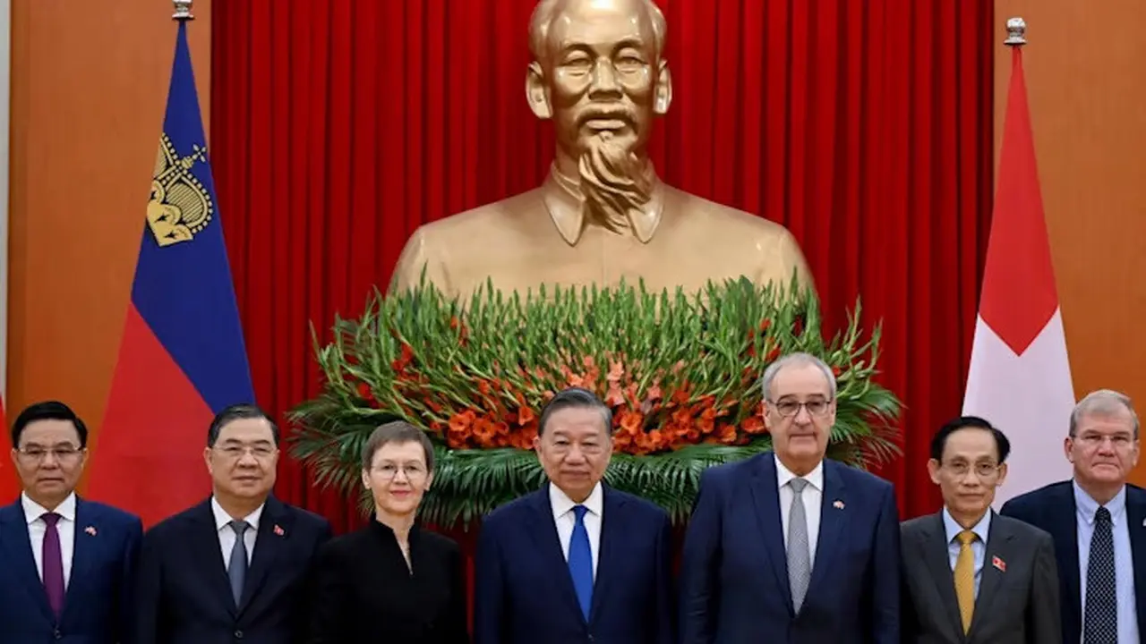 Penandatanganan Perjanjian Perdagangan Bebas Vietnam-EFTA (VEFTA) di Hanoi, Minggu (18/10/2026).