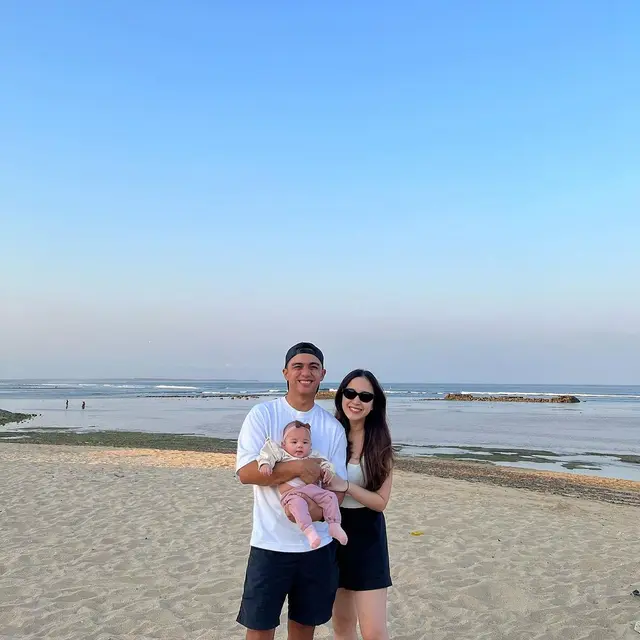Potret Baby Sienna bersama orangtuanya