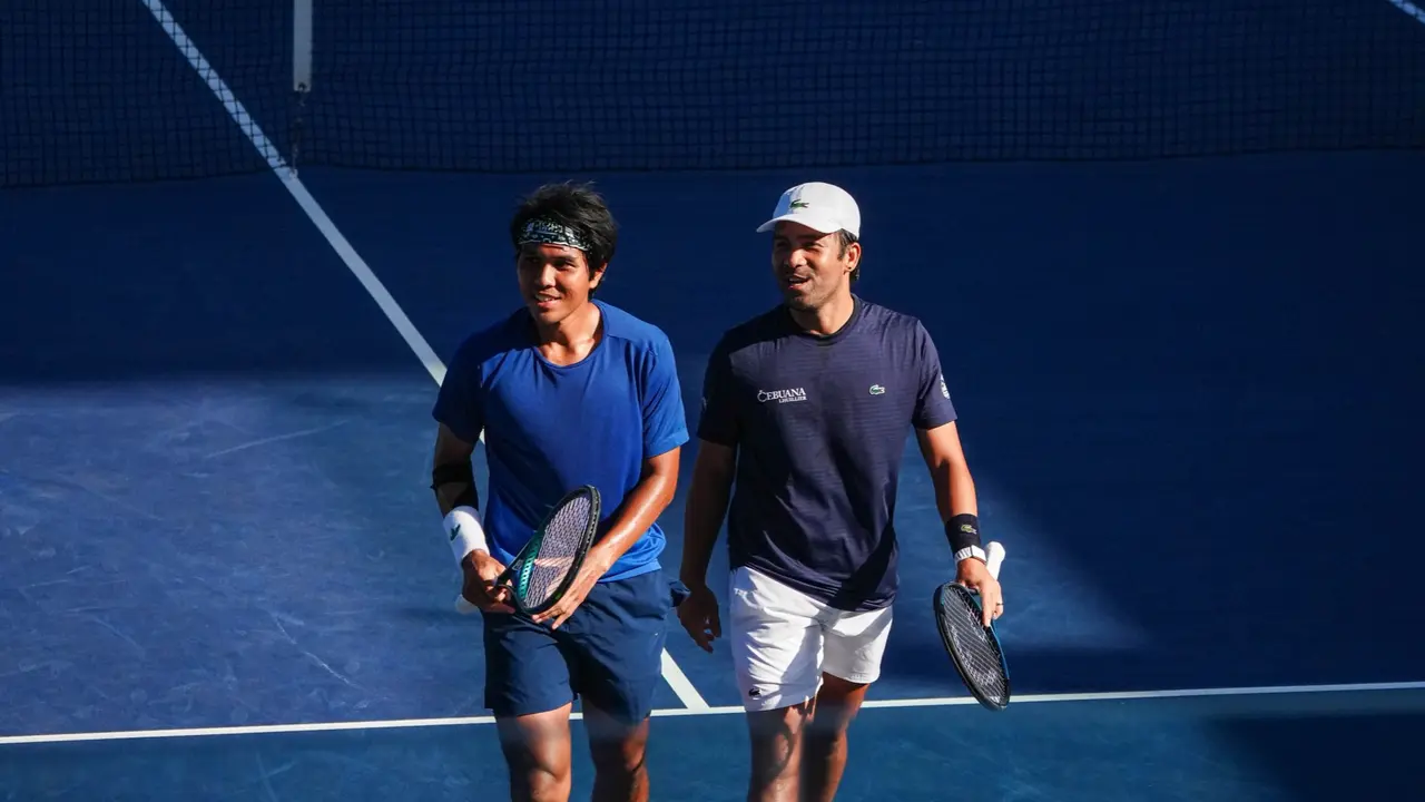 Pasangan Muhamad Rifqi Fitriadi/Francis Casey Alcantara