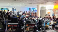 Ratusan Pekerja Migran Indonesia (PMI) nonprosedural atau ilegal digagalkan saat hendak terbang dari Bandara Kualanamu, Kabupaten Deli Serdang, Sumatera Utara (Sumut), menuju Kamboja (Istimewa)