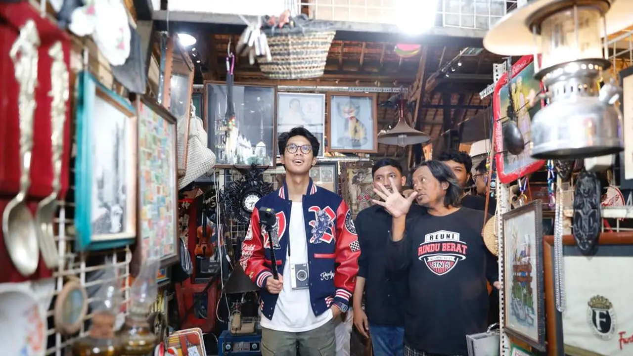 Putra calon presiden nomor urut 3, Muhammad Zinedine Alam Ganjar tiba di Semarang untuk menikmati liburan akhir tahun di Semarang, Senin (25/12) (Istimewa)