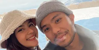 Potret Jessica Mila Menikmati Salju Bersama Kyarra dan Yakup Hasibuan (credit: instagram/jscmila)