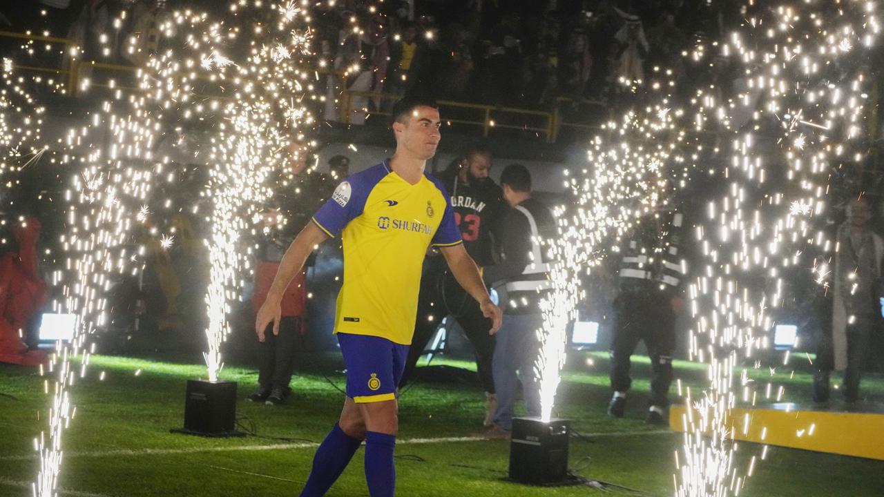 Foto: Meriahnya Sambutan Al Nassr untuk Sang Megabintang Cristiano Ronaldo