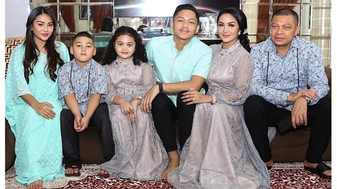 6 Momen Kedekatan Raul Lemos dengan Aurel dan Azriel, Penuh Kasih Sayang