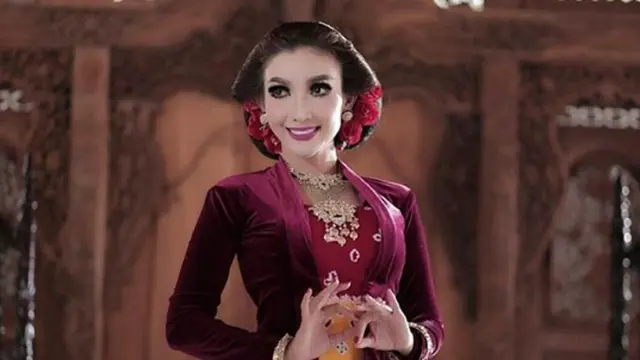 Roro Fitria