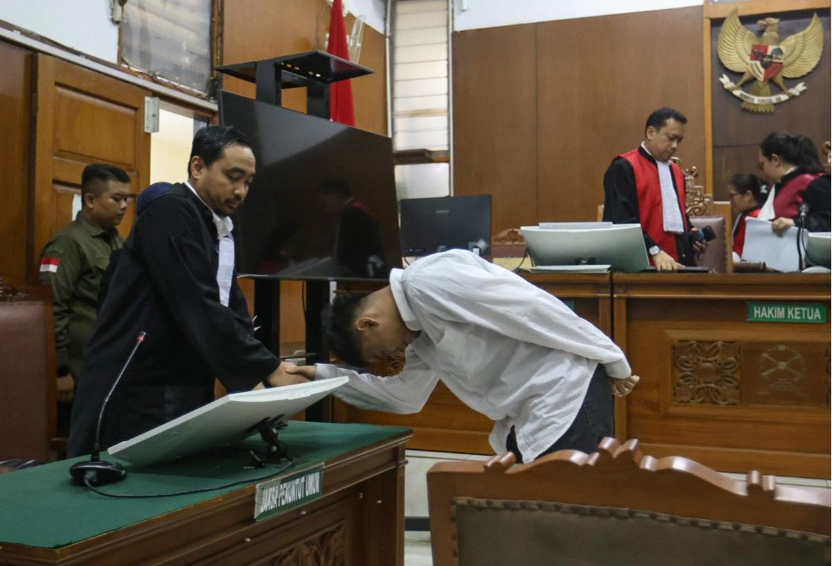 FOTO: Vadel Badjideh Divonis 9 Tahun Penjara dalam Kasus Asusila Anak dan Aborsi