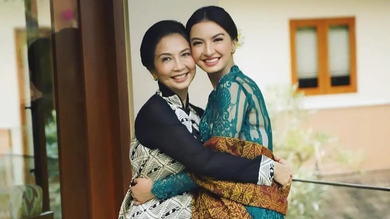 Raline Shah turut mengucapkan selamat hari ibu untuk sang bunda tercinta