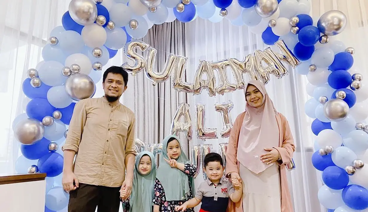 Oki Setiana Dewi (Instagram/okisetianadewi)