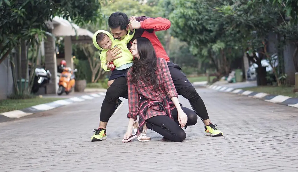 (Instagram/donitabhubiy)