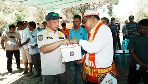 Mendagri Beri Tali Asih Rp 15 Juta Korban Gempa NTT