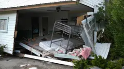 Idalia kemungkinan menjadi badai terkuat yang pernah melanda kawasan Big Bend di Florida sama seperti badai pada 1896. (AP Photo/Rebecca Blackwell)