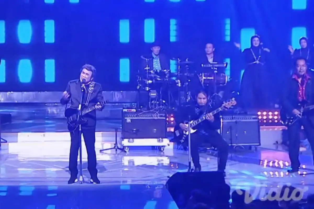 Rhoma Irama di HUT Indosiar ke-28