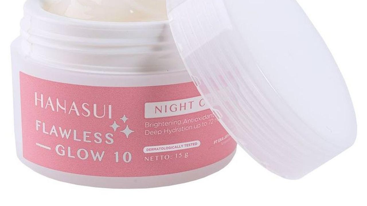 4. Hanasui Flawless Glow 10 Night Cream: Melembapkan Kulit Kering hingga 72 Jam