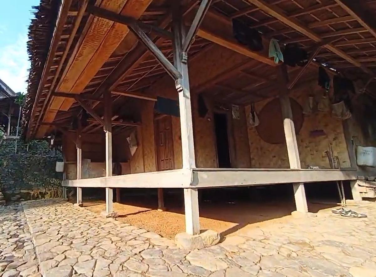 Rumah adat Sunda tahan megathrust