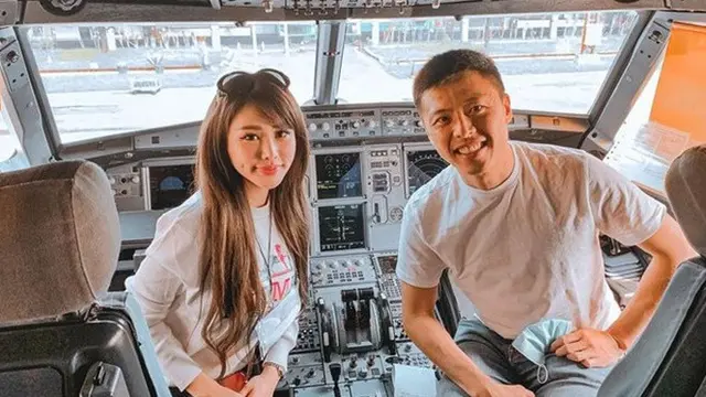 Sedang Dekat, Ini 6 Potret Kapten Vincent dan Emily Young yang Didoakan Jadian