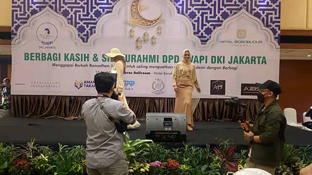 Fashion Show DPD IWAPI (Ikatan Wanita Pengusaha Indonesia)