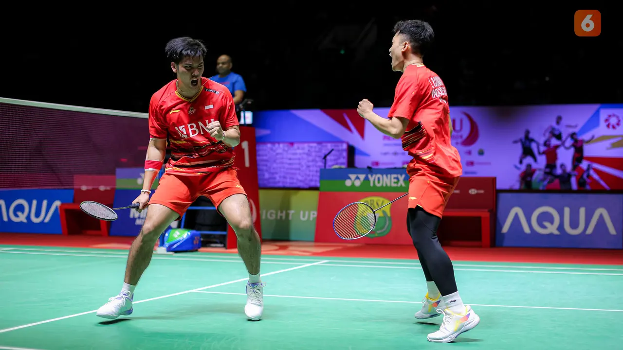 Foto: Momen Haru Daniel Marthin setelah Juarai Indonesia Masters 2024 Bareng Leo Carnando, Persembahkan Kemenangan untuk Mendiang Ayah