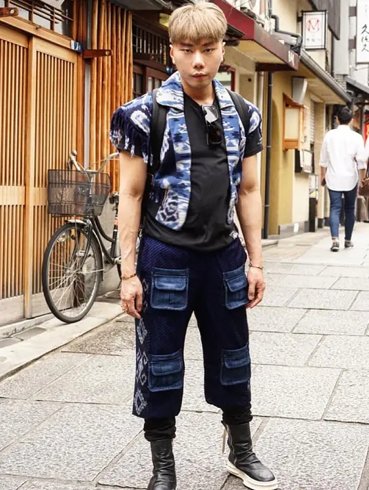 Roy Kiyoshi memiliki kelebihan dalam melihat angka-angka yang berkaitan dengan kehidupan dari orang yang ada dalam acaranya. (Liputan6.com/roykiyoshi)