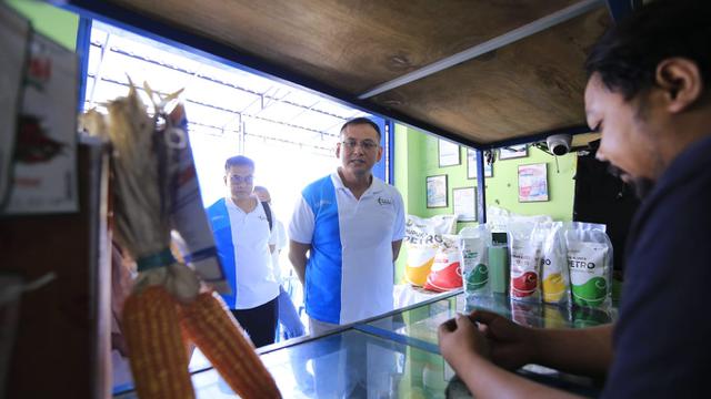 Direktur Utama Pupuk Indonesia, Rahmad Pribadi mengajak petani untuk meningkatkan produktivitas melalui program Makmur