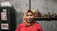 Nuriyani Rahayu, salah satu ibu kantin yang mengikuti pelatihan bisnis daring. (dok. Danone SN Indonesia)