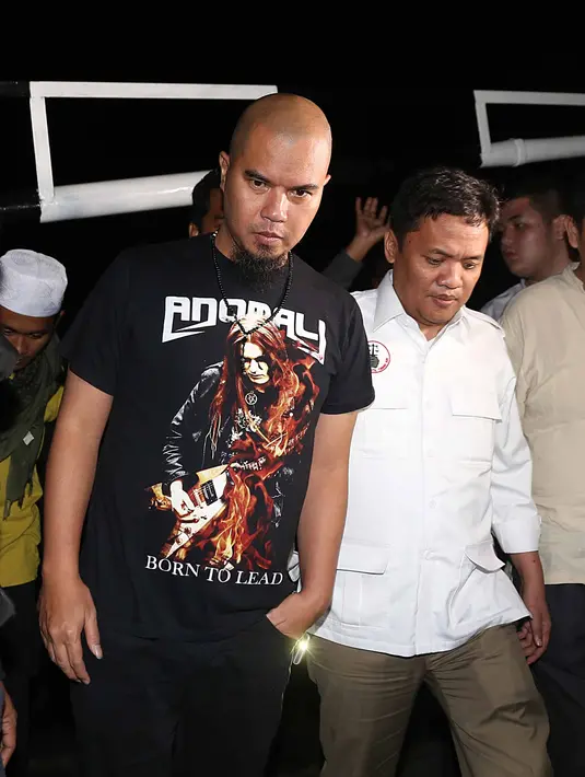 Dhani menjelaskan terkait pemeriksaan pada dirinya. Diantaranya saat ada pertemuan di rumah Rachmawati dan jumpa pers di salah satu hotel belum lama ini. (Nurwahyunan/Bintang.com)