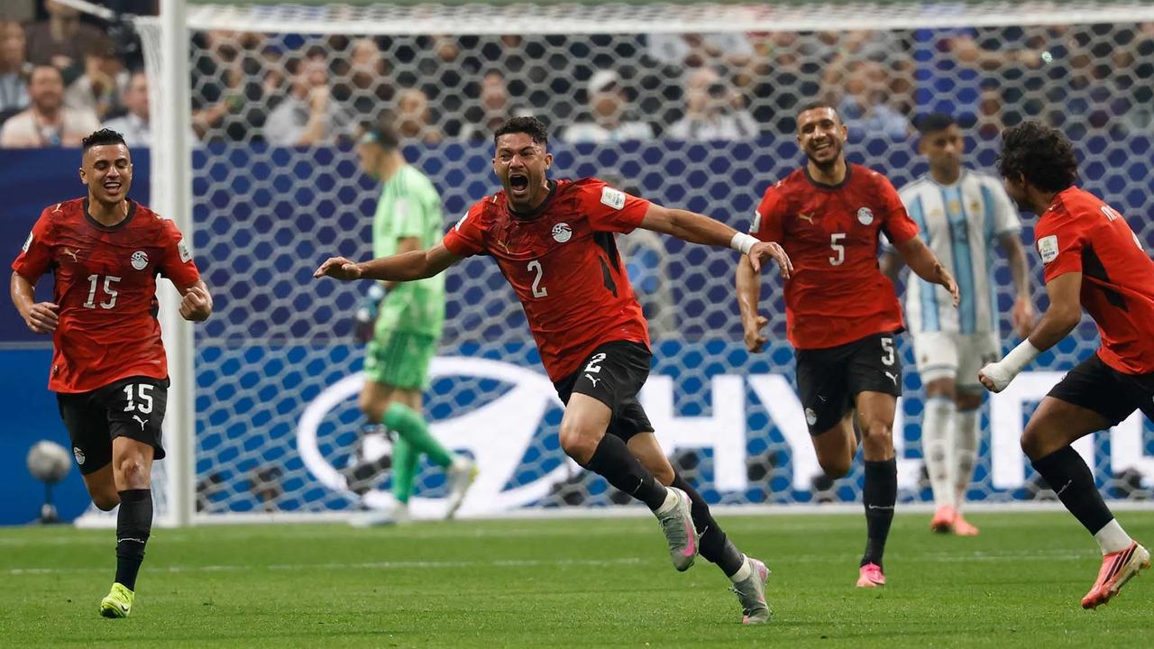 FOTO: Ketinggalan Dua Gol,  Argentina Cetak Remontada Dramatis
