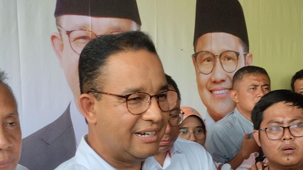 Anies menyampaikan slogan perubahan yang dibawanya itu bertujuan membuat yang kecil menjadi besar dan tanpa mengecilkan yang besar.