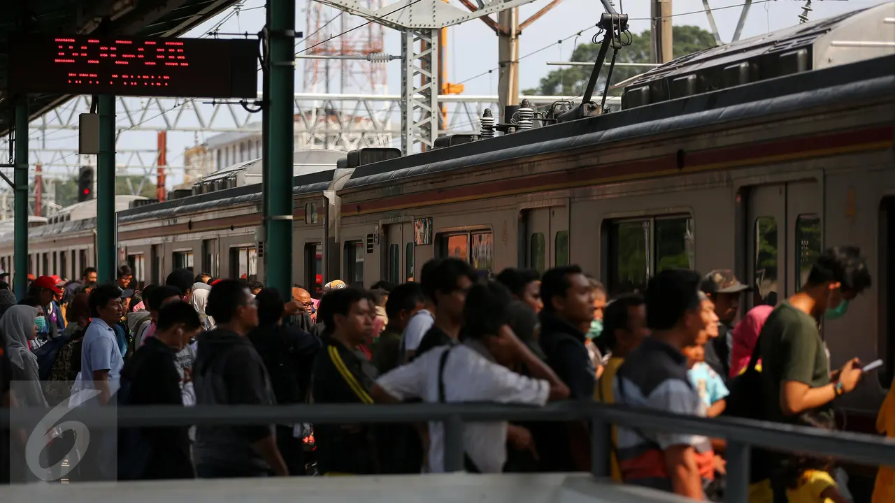 Penumpang KRL Meningkat saat Libur Nyepi