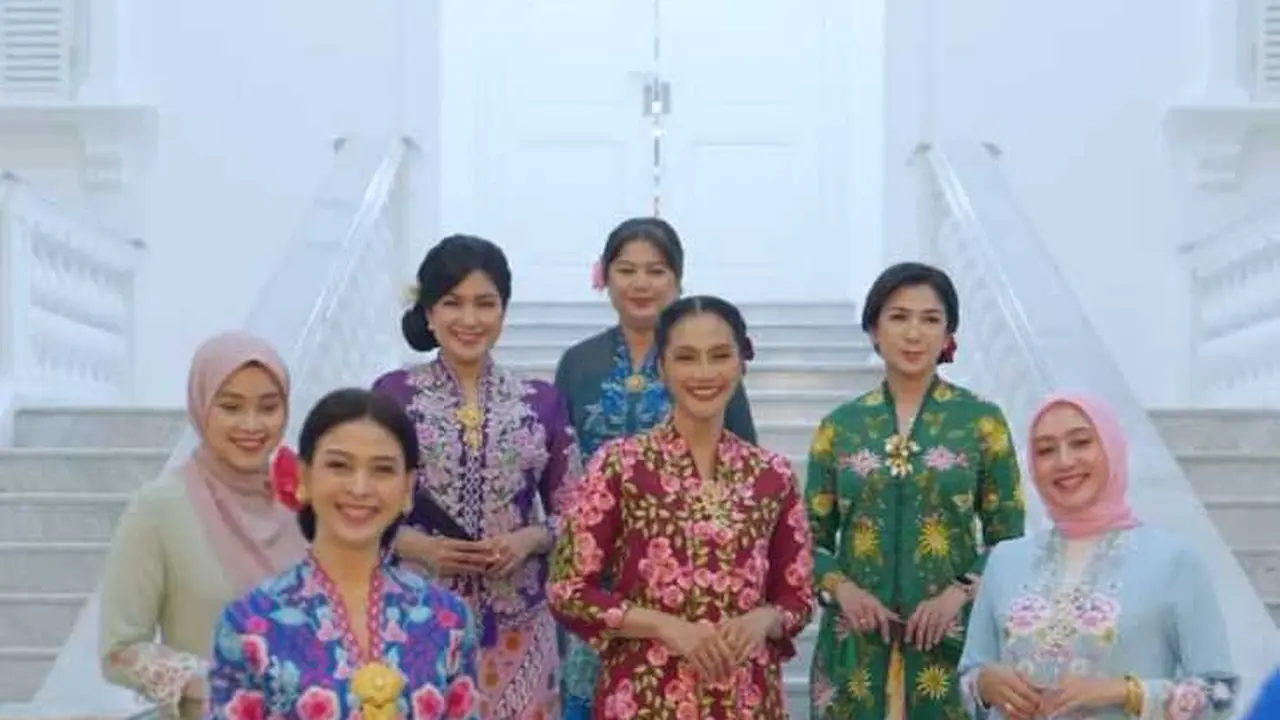 Kebaya Maudy Koesnaedi, Intip Modelnya yang Cantik saat Dikenakan Mengenang Masa Juara Abang None Jakarta 1993/Instagram @maudykoesnaedi