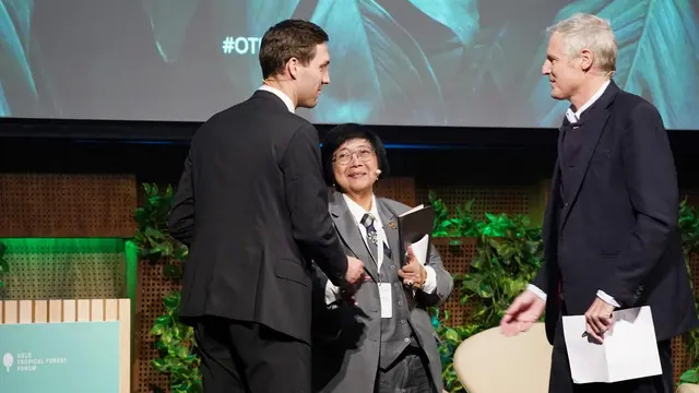 Kementerian Lingkungan Hidup dan Kehutanan dan Bezos Earth Fund (BEF) menandatangani Nota Kesepahaman (MoU) yang menandakan kemitraan penting antara kedua belah pihak. (Istimewa)