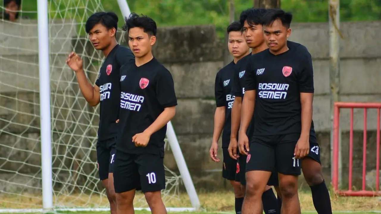 Pelatih PSM Makassar Syamsuddin Batola
