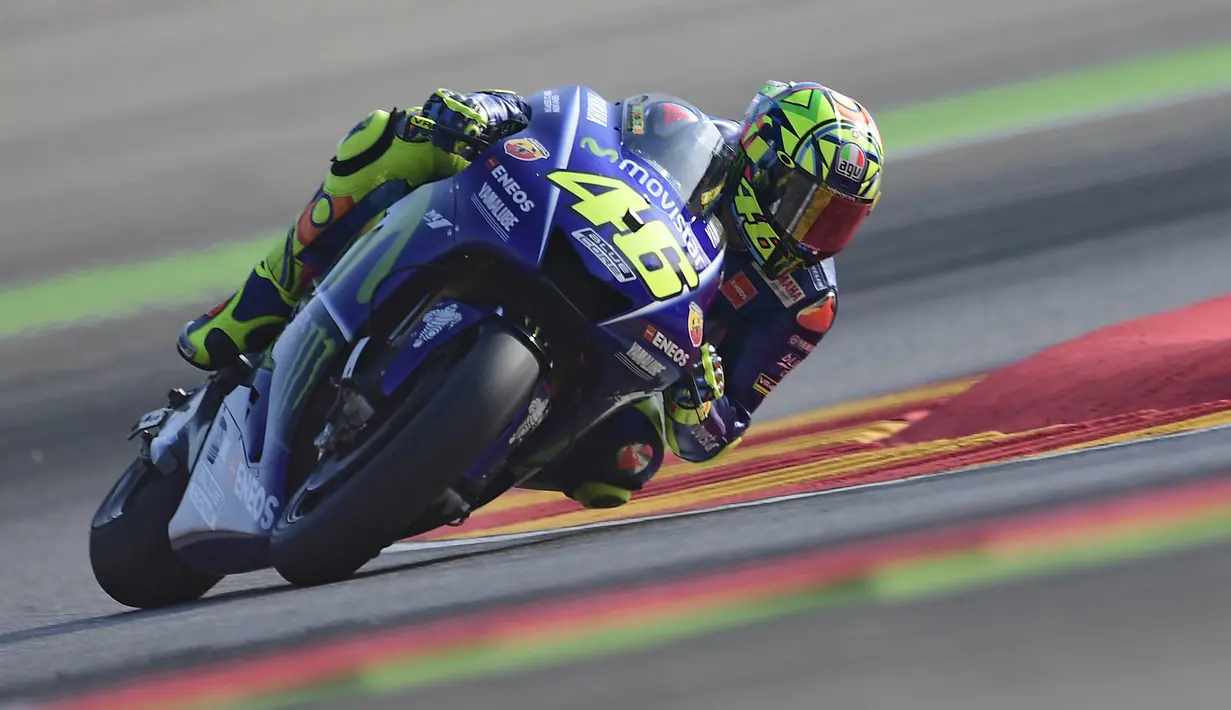 Rossi akan membalap untuk Petronas Yamaha SRT di MotoGP 2021 dan diikat dengan kontrak berdurasi satu tahun. (AFP/Javier Soriano)