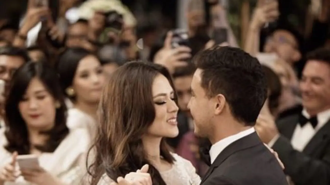 [Bintang] Raisa dan Hamish Daud